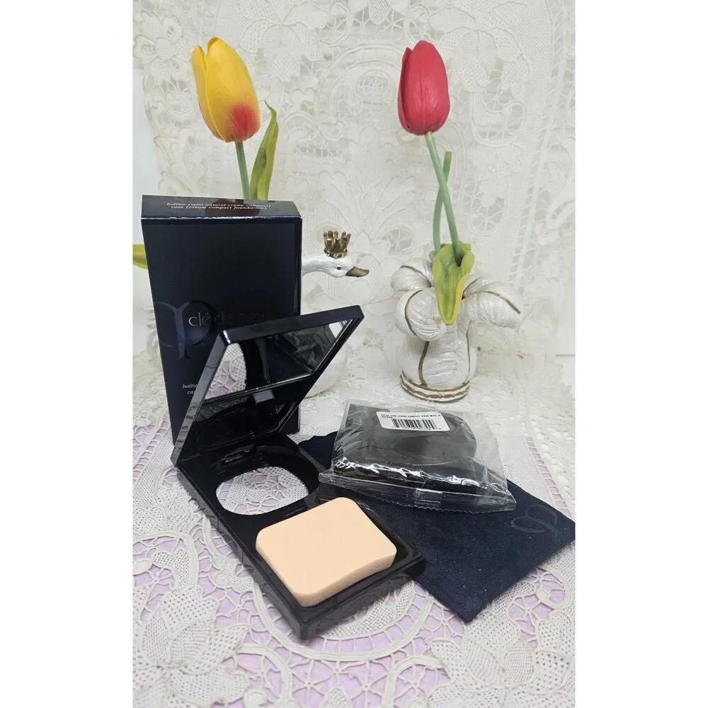 Cle De Peau | Cle De Peau | TEINT NATUREL CREAM FOUNDATION B20 New with Case